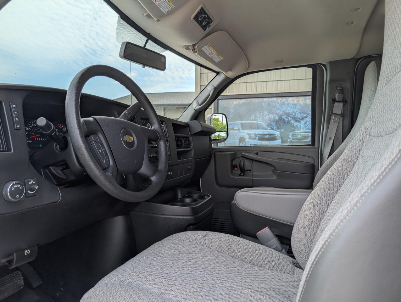Chevrolet Express Passenger  2014
