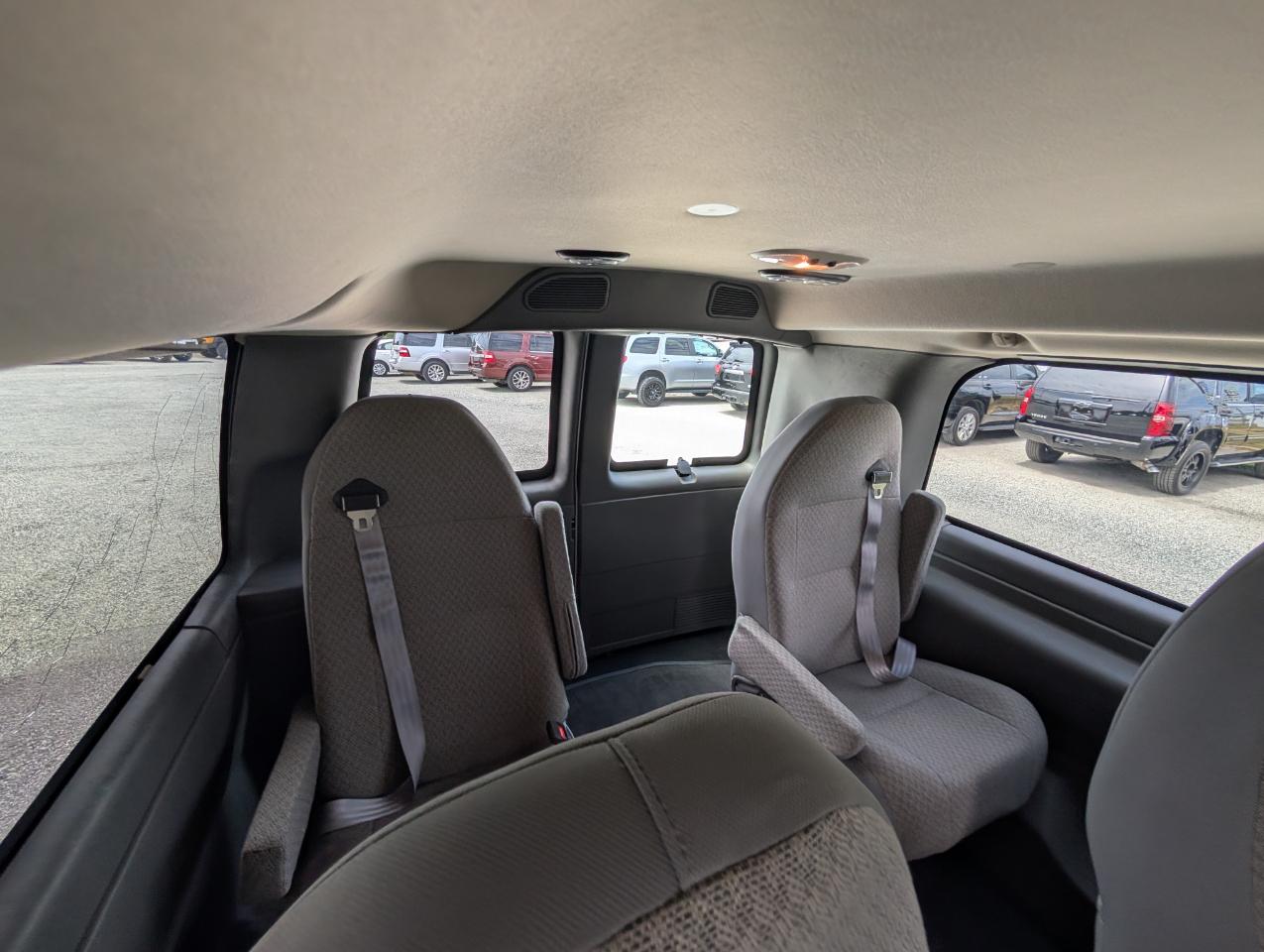 Chevrolet Express Passenger  2014