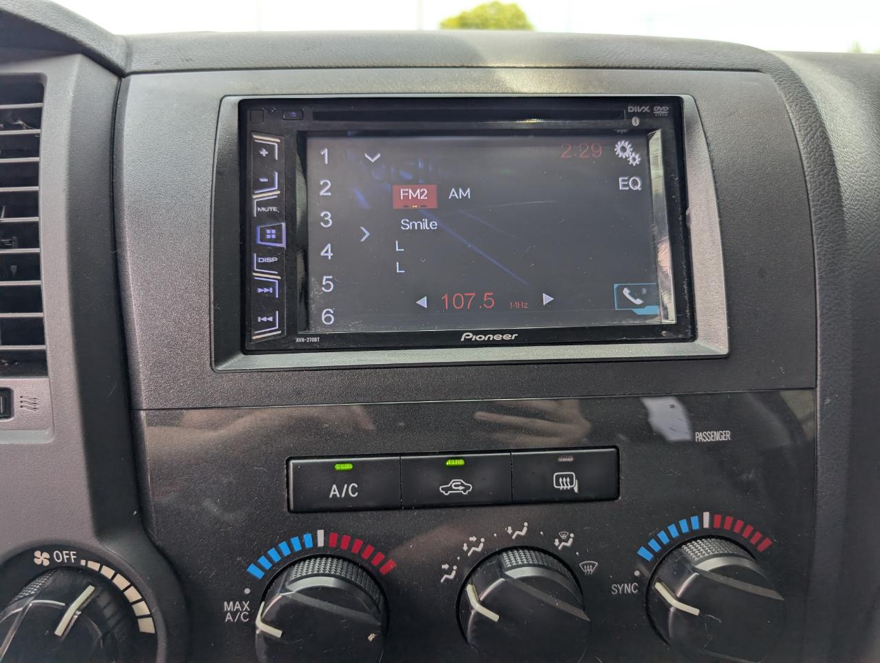Toyota Tundra  2012