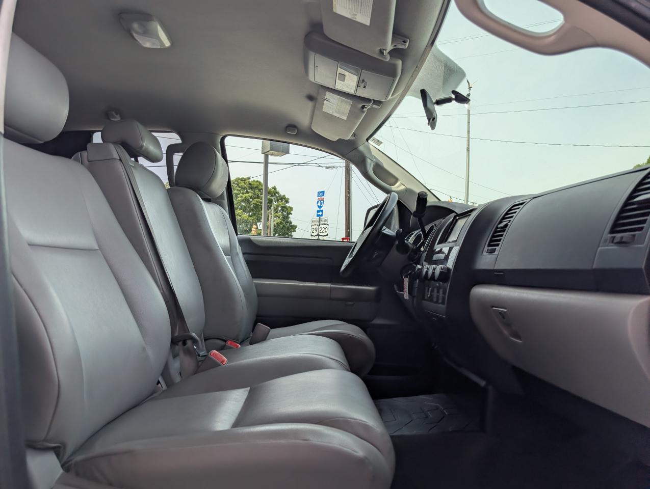 Toyota Tundra  2012