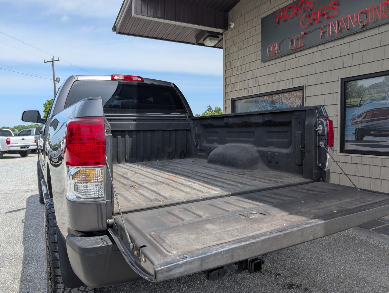 Toyota Tundra  2012