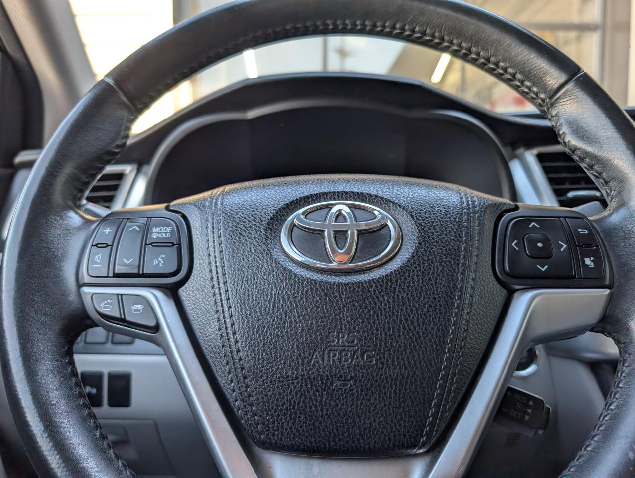 Toyota Highlander Limited 2015