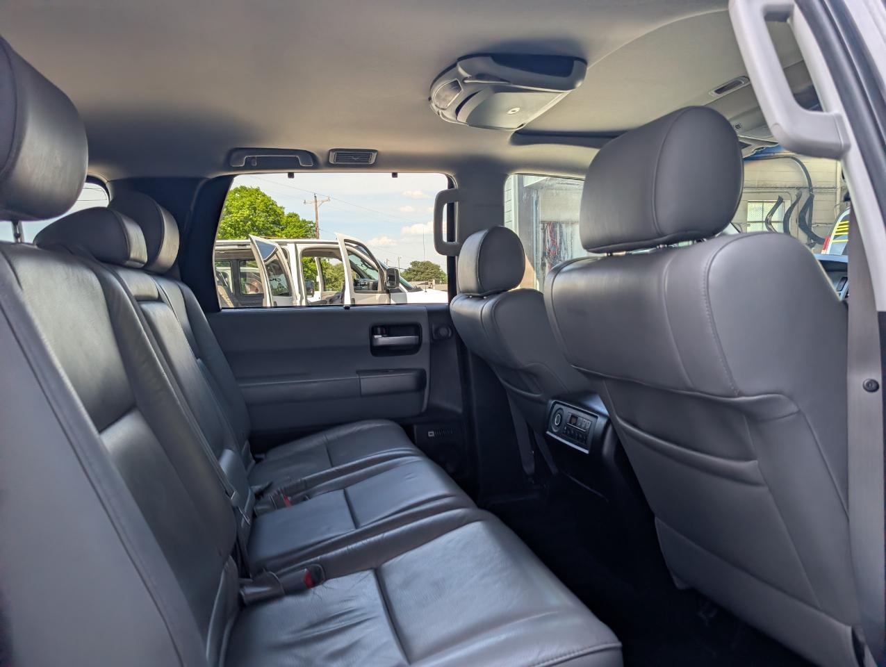 Toyota Sequoia Limited 2015