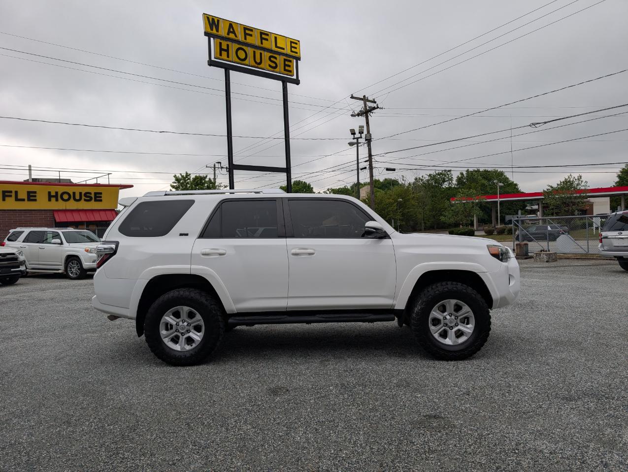 Toyota 4Runner SR5 2016