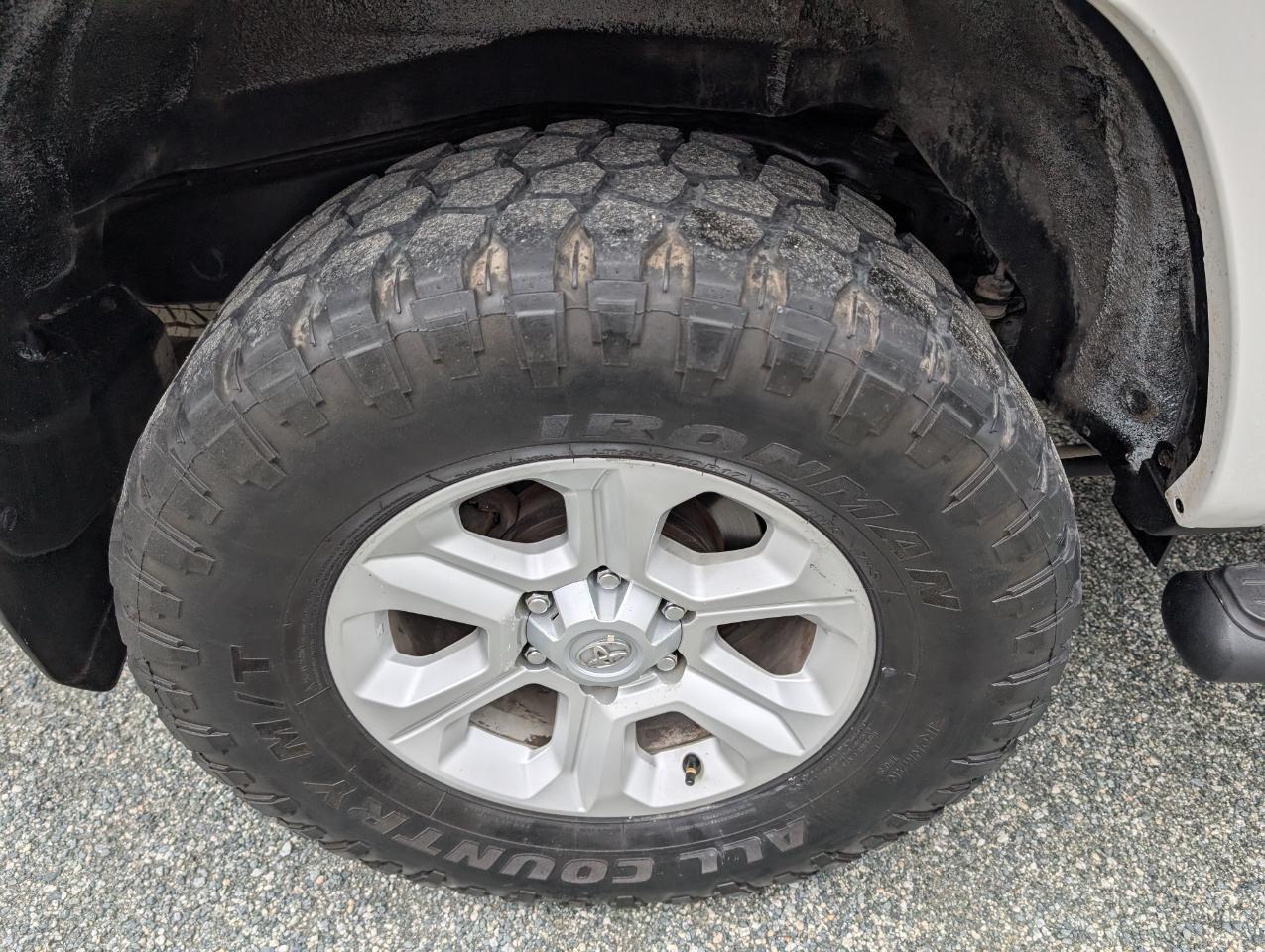 Toyota 4Runner SR5 2016