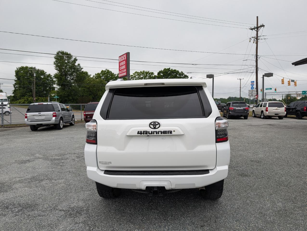 Toyota 4Runner SR5 2016
