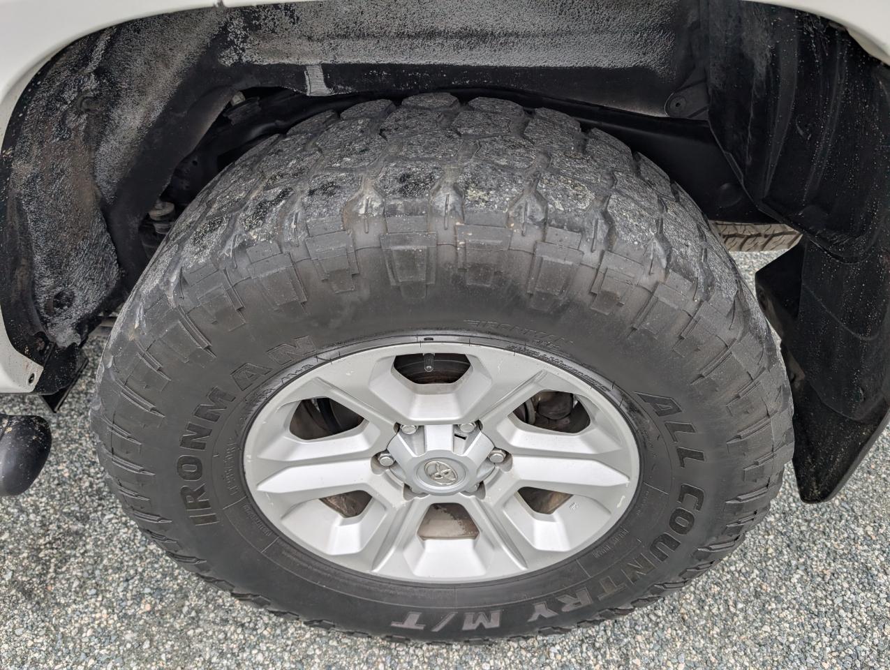 Toyota 4Runner SR5 2016