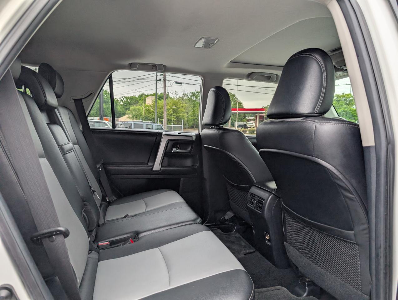 Toyota 4Runner SR5 2016