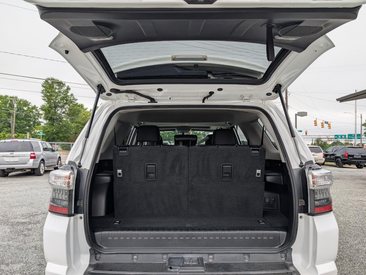 Toyota 4Runner SR5 2016
