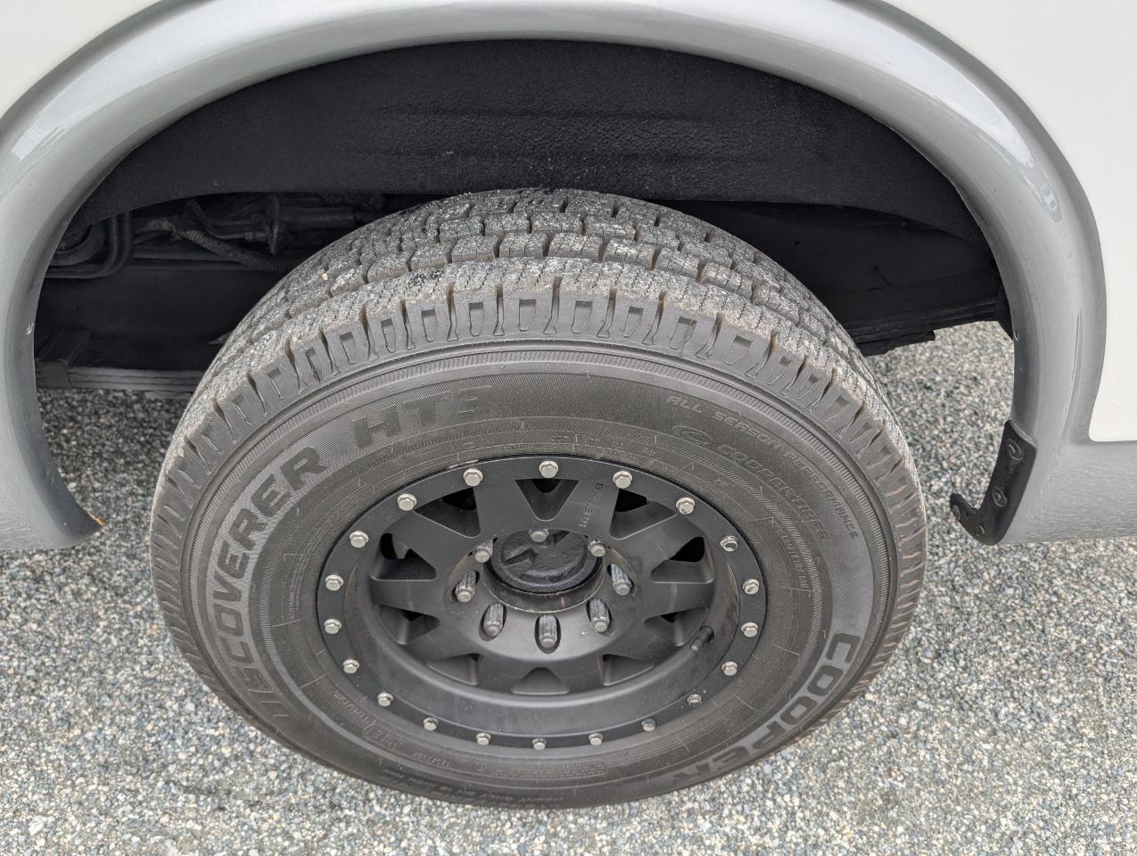 Chevrolet Express Passenger  2011