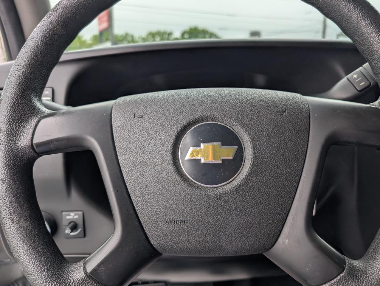 Chevrolet Express Passenger  2011