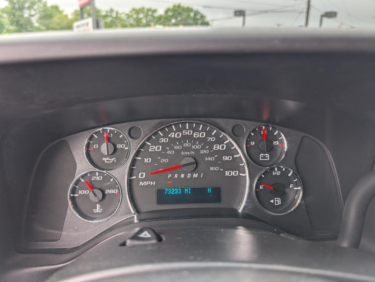 Chevrolet Express Passenger  2011
