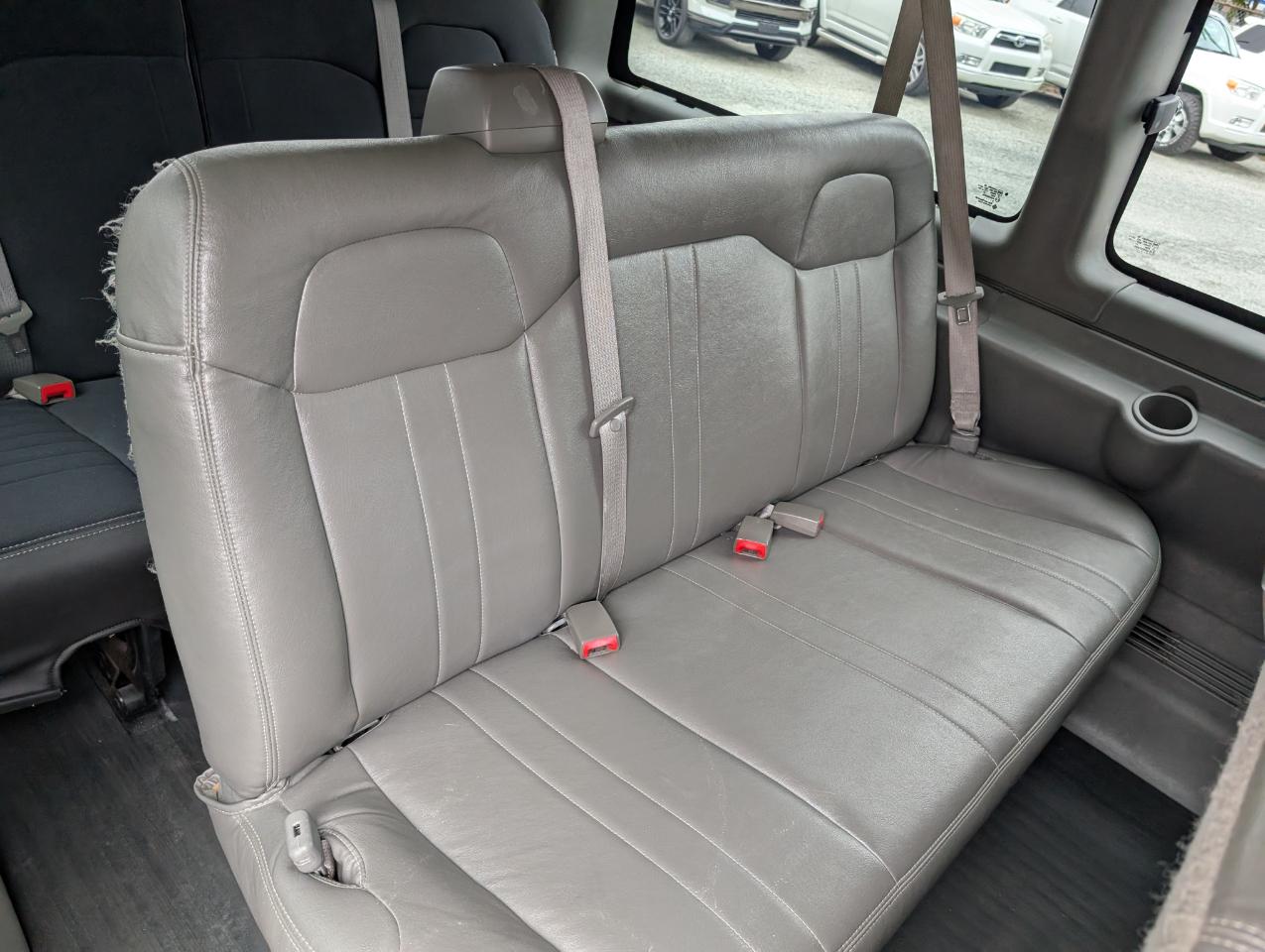 Chevrolet Express Passenger  2011