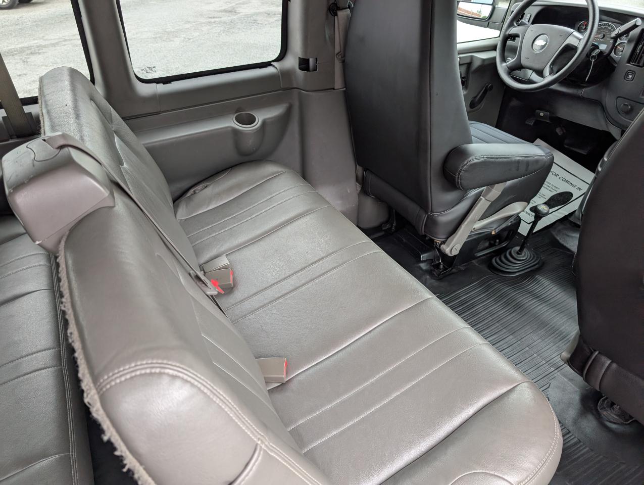 Chevrolet Express Passenger  2011