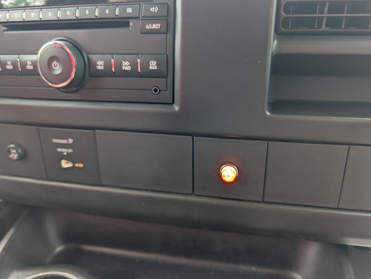 Chevrolet Express Passenger  2011