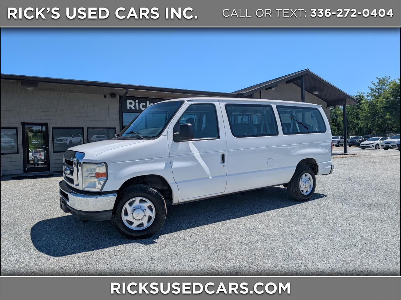 2013 Ford Econoline Wagon E-350 XLT Super Duty