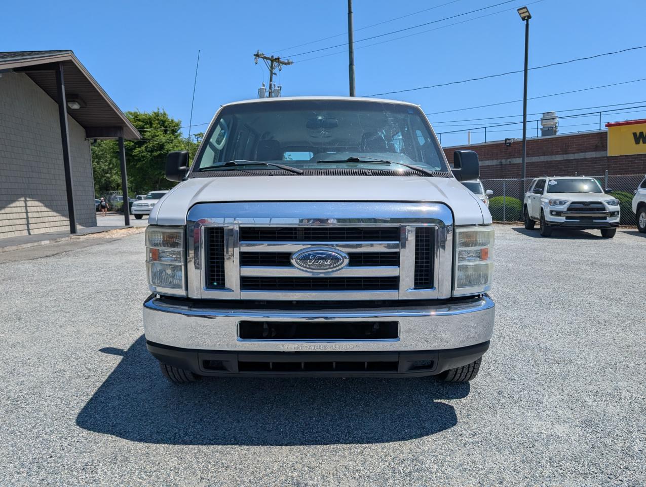 View vehicle photo 2