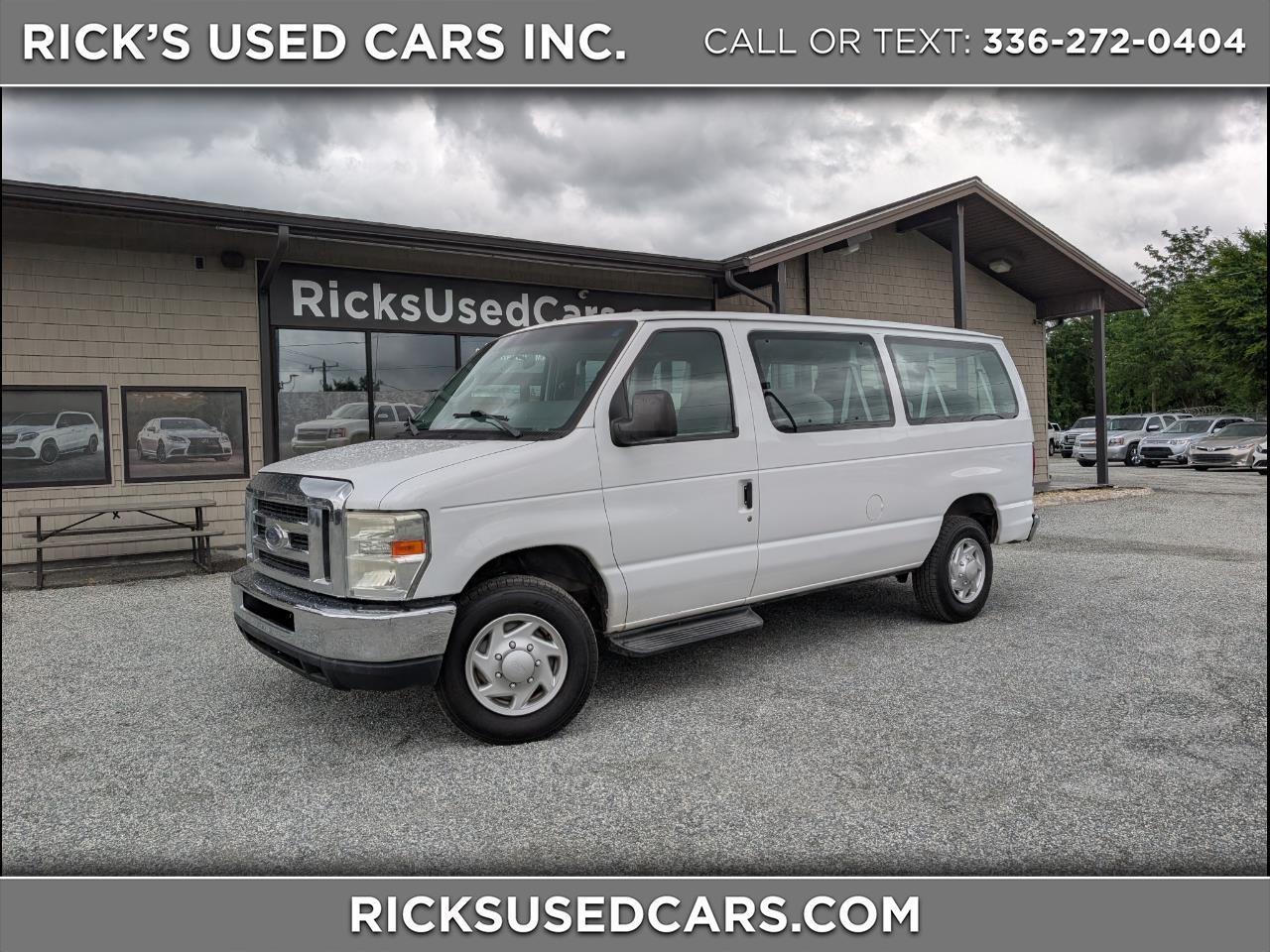 2013 Ford E-Series E-350 XLT Super Duty's photo