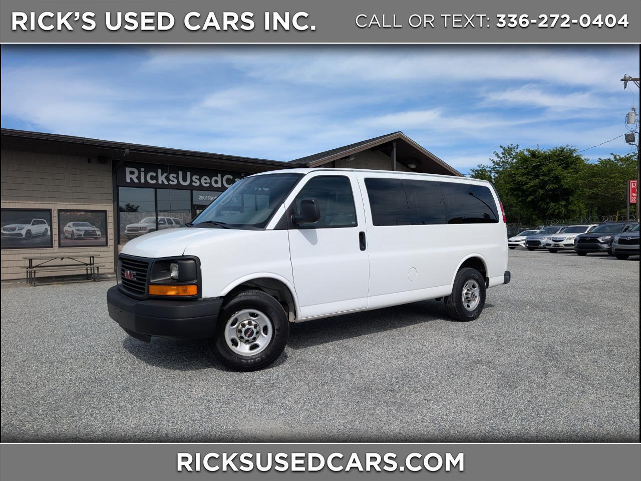 GMC Savana Passenger  2013
