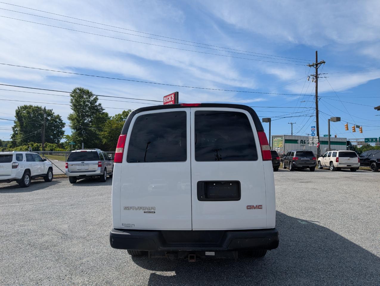GMC Savana Passenger  2013