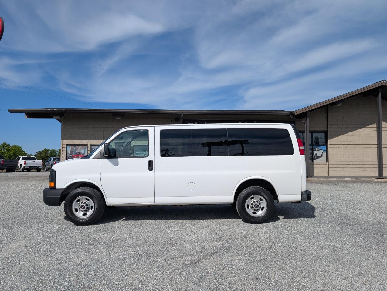 GMC Savana Passenger  2013