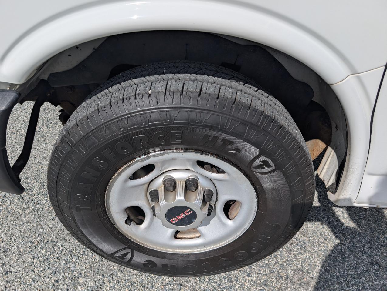GMC Savana Passenger  2013