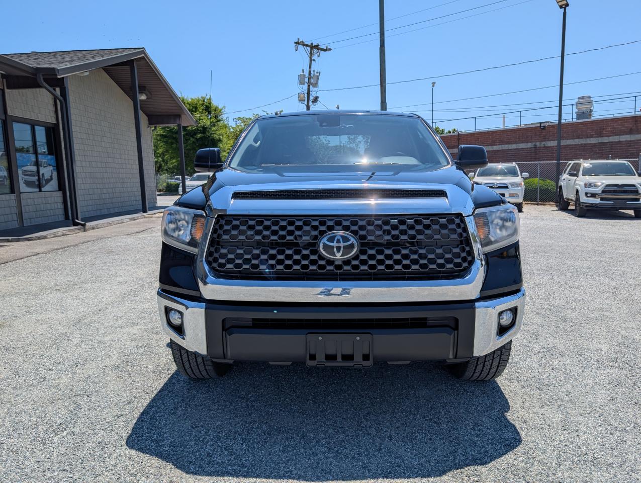 Toyota Tundra  2018