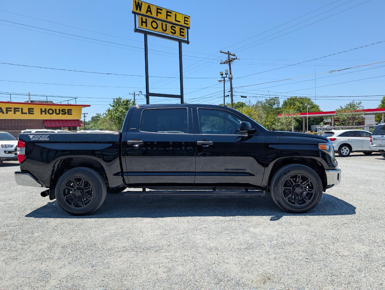 Toyota Tundra  2018