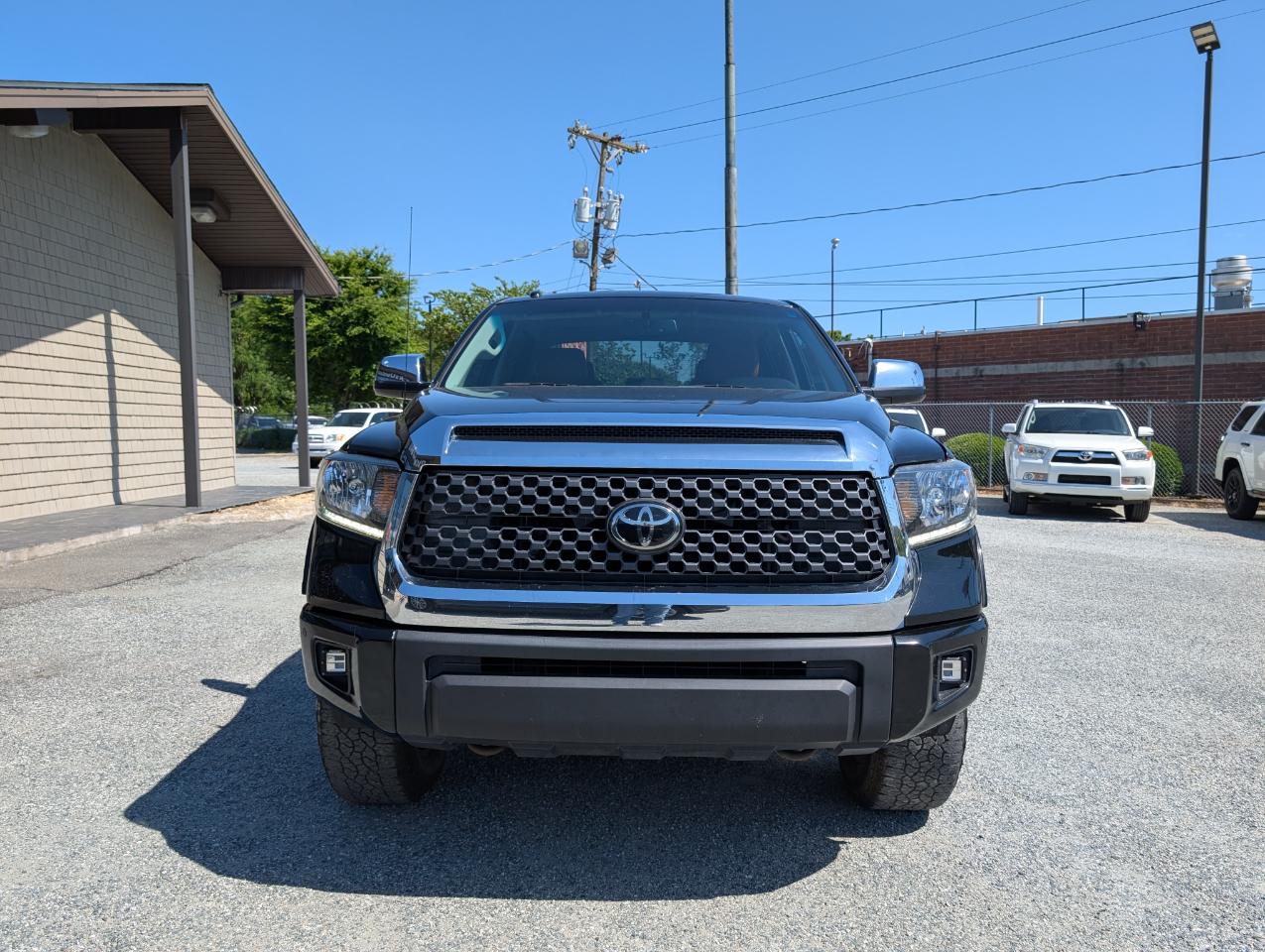 Toyota Tundra  2015