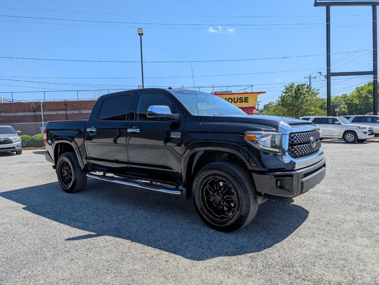 Toyota Tundra  2015