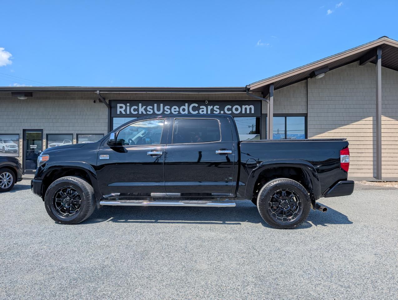 Toyota Tundra  2015