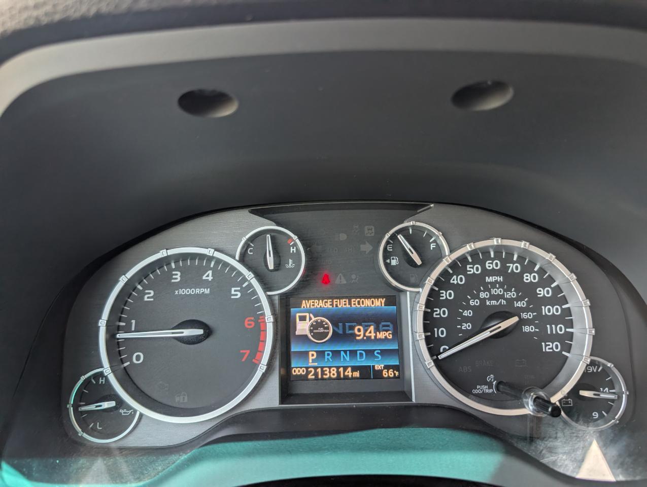 Toyota Tundra  2015