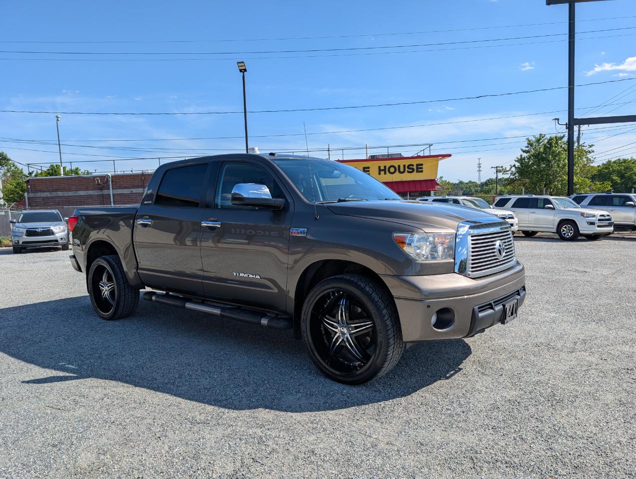 Toyota Tundra Limited CrewMax 4WD 2011