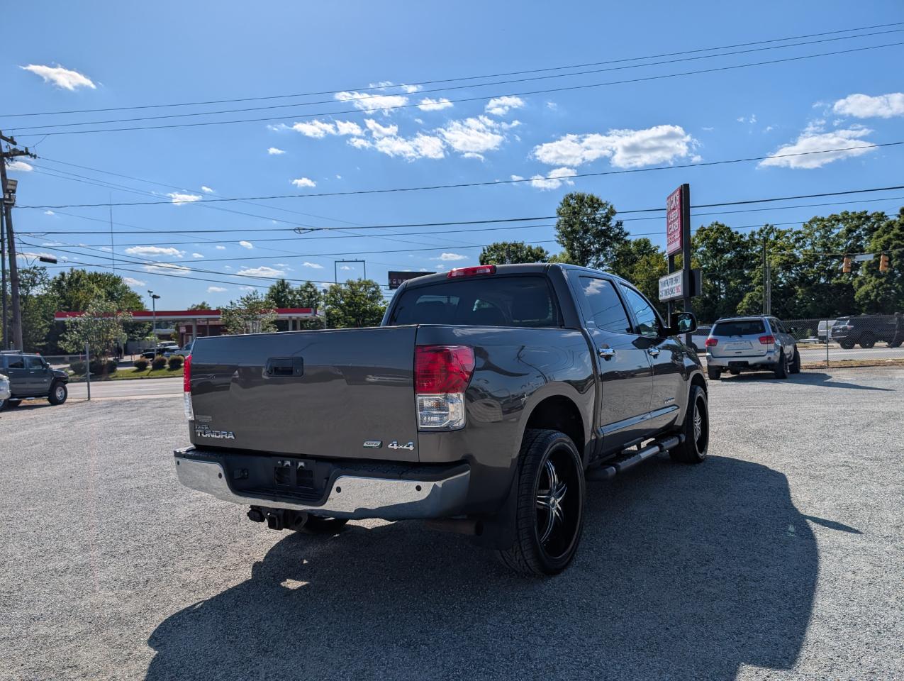 Toyota Tundra Limited CrewMax 4WD 2011