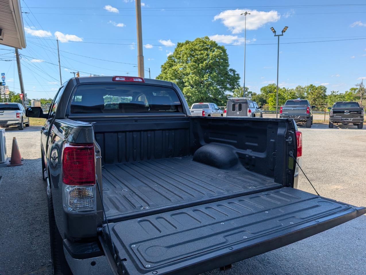 Toyota Tundra Limited CrewMax 4WD 2011
