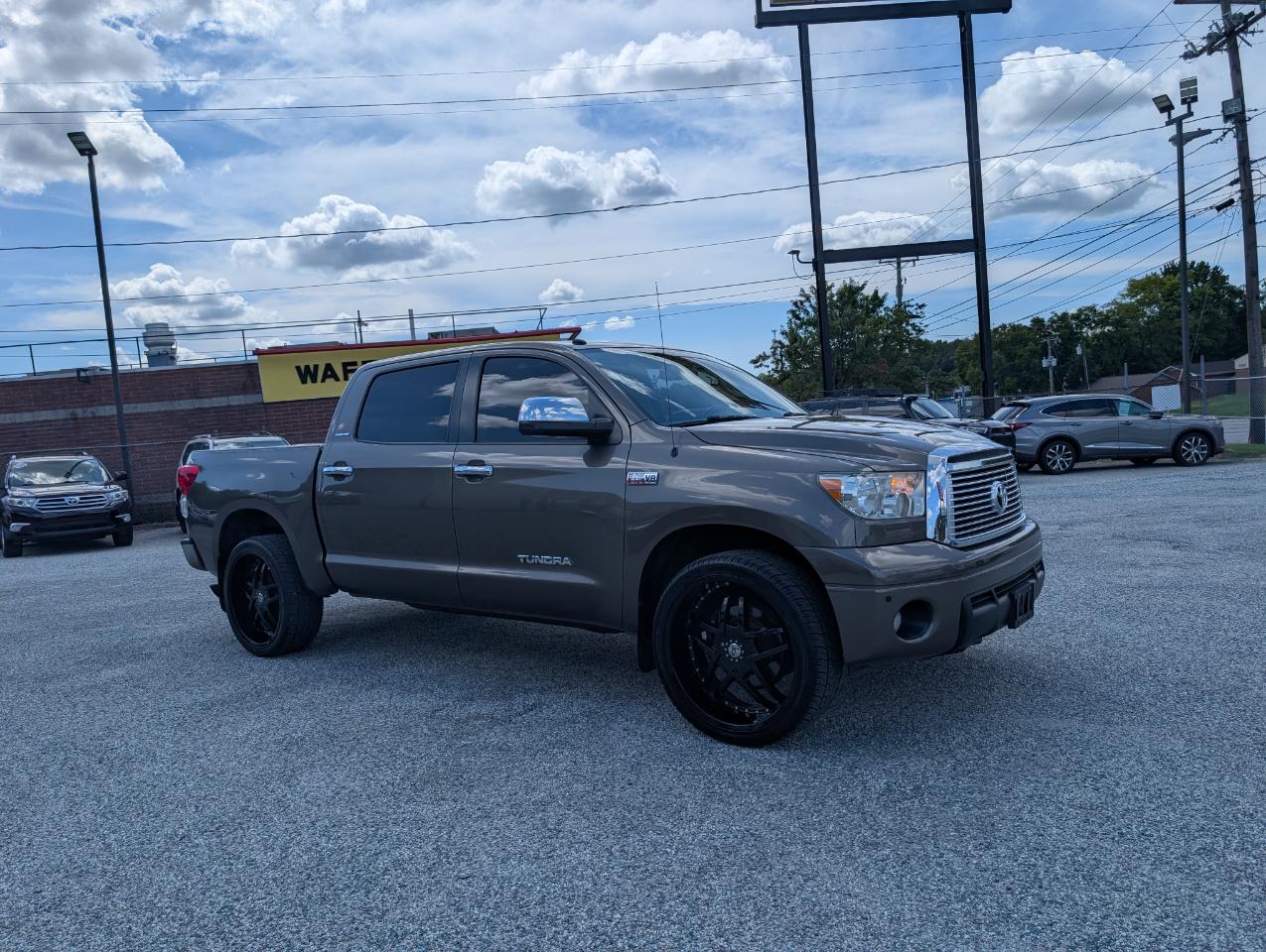 Toyota Tundra Limited CrewMax 4WD 2011