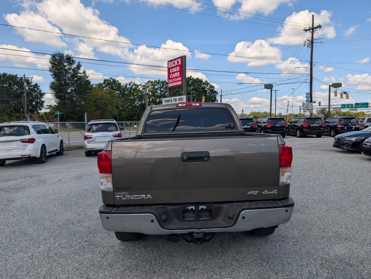 Toyota Tundra Limited CrewMax 4WD 2011