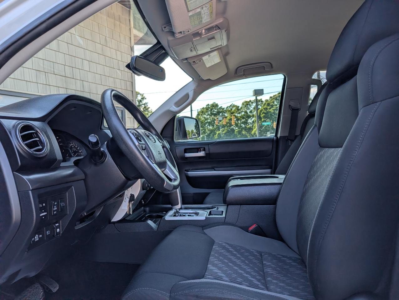 Toyota Tundra SR5 CrewMax 4WD 2018