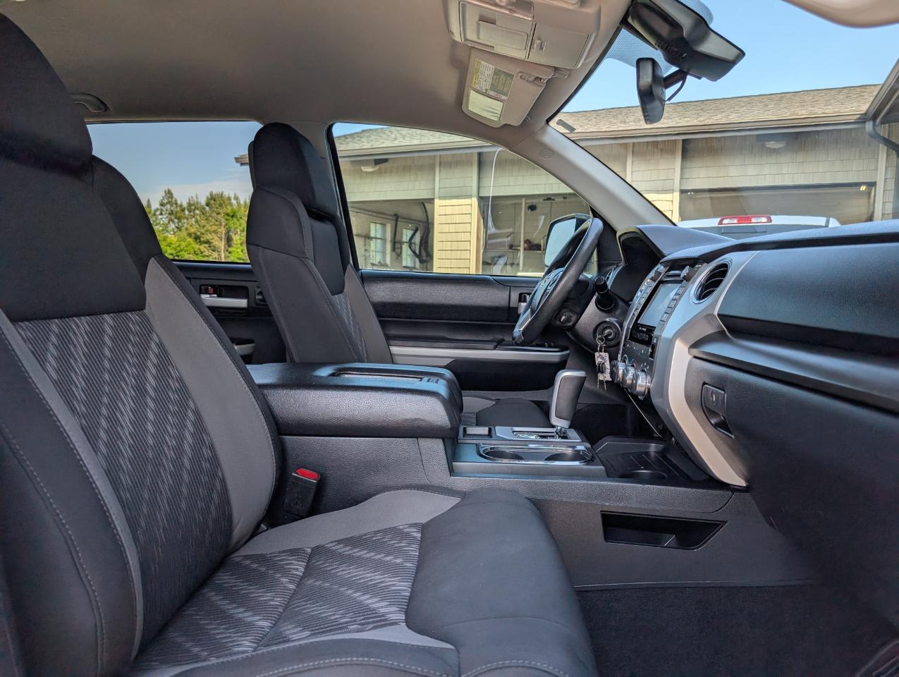 Toyota Tundra SR5 CrewMax 4WD 2018