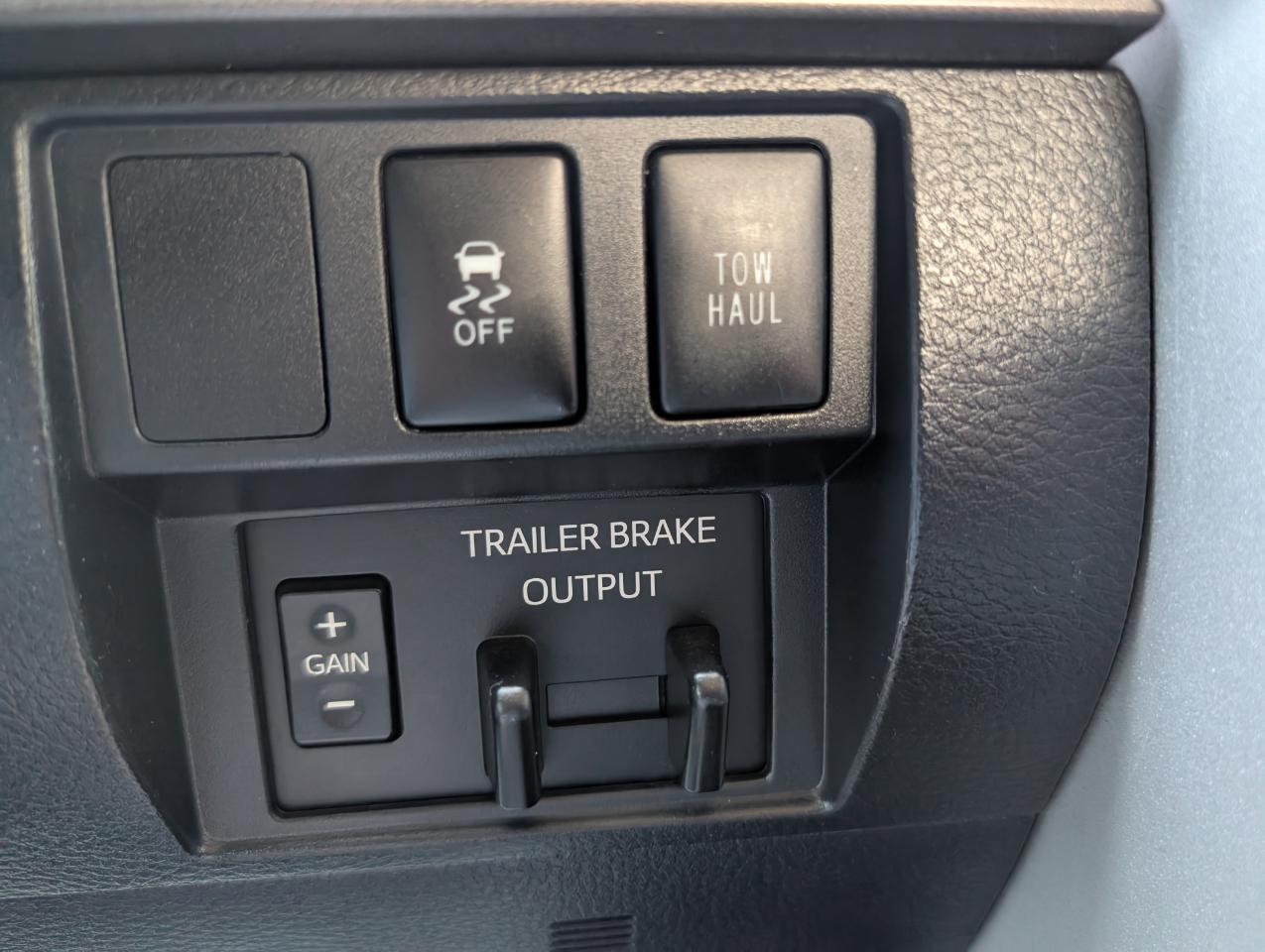 Toyota Tundra SR5 CrewMax 4WD 2018