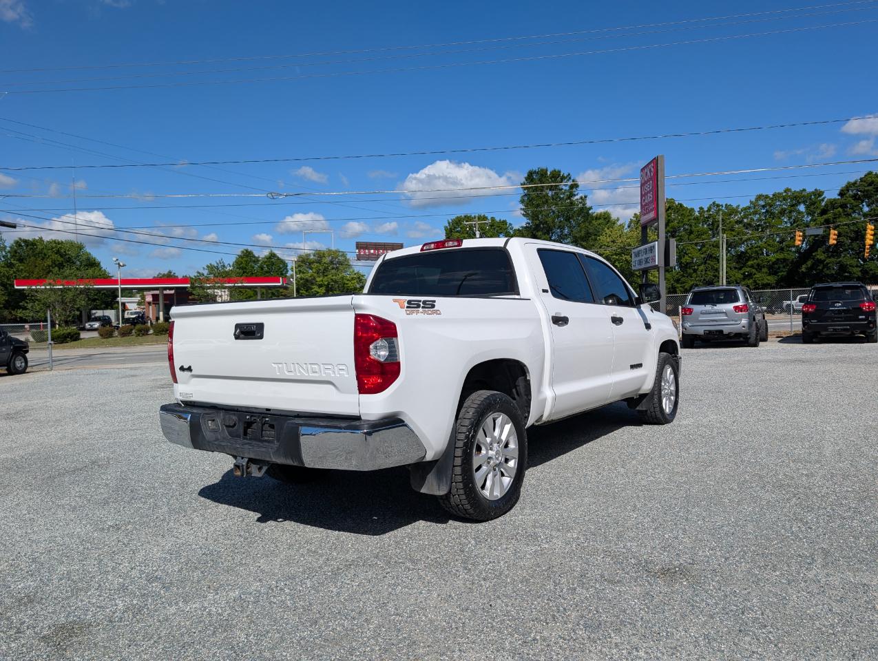 Toyota Tundra SR5 CrewMax 4WD 2018
