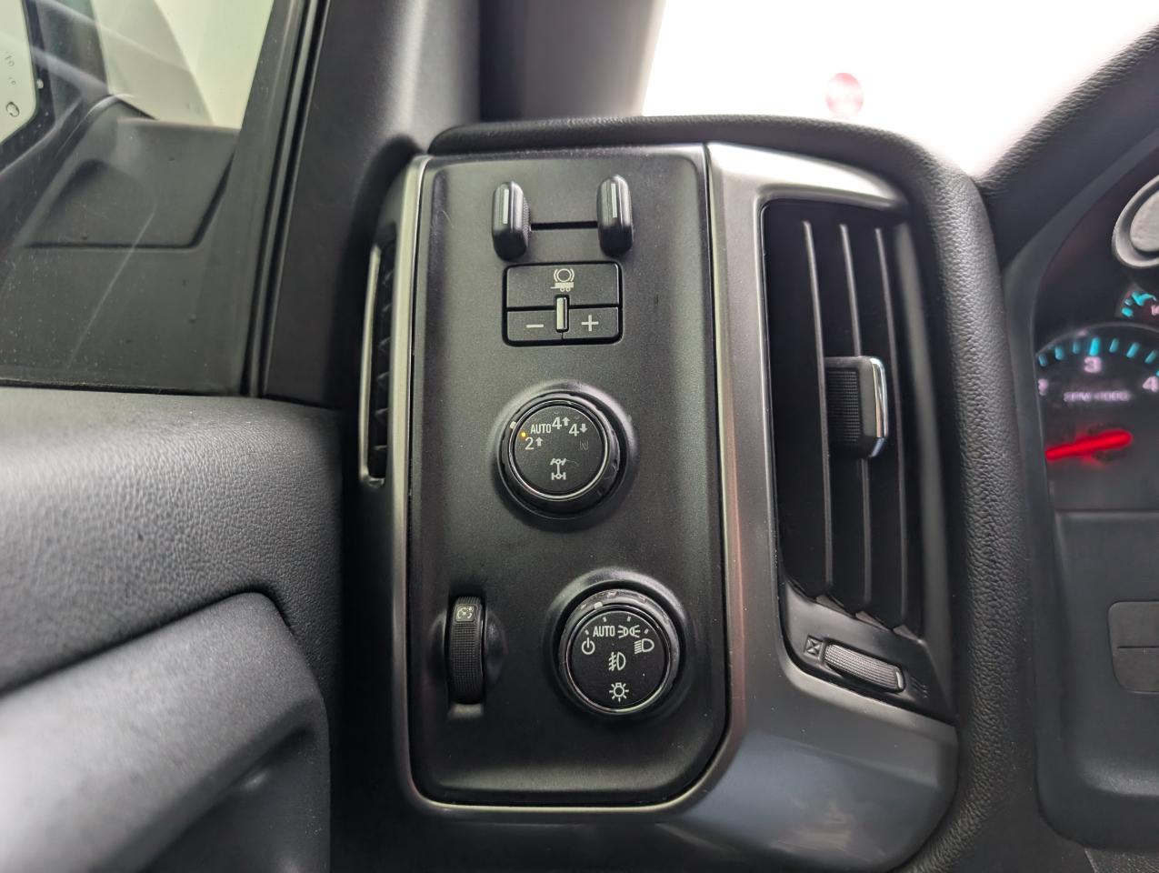 Chevrolet Silverado 1500 LT Crew Cab 4WD 2018