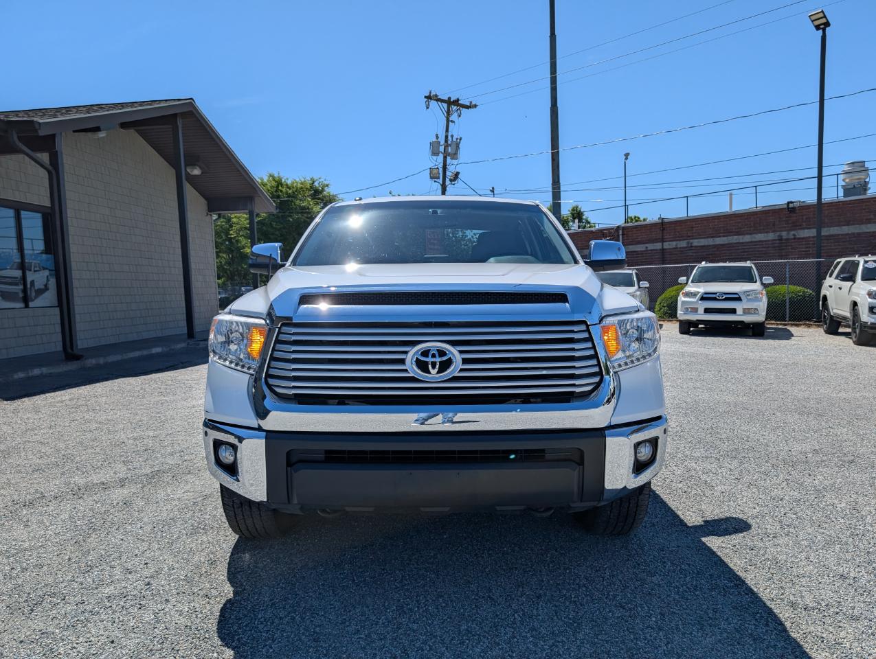Toyota Tundra 4WD  2017