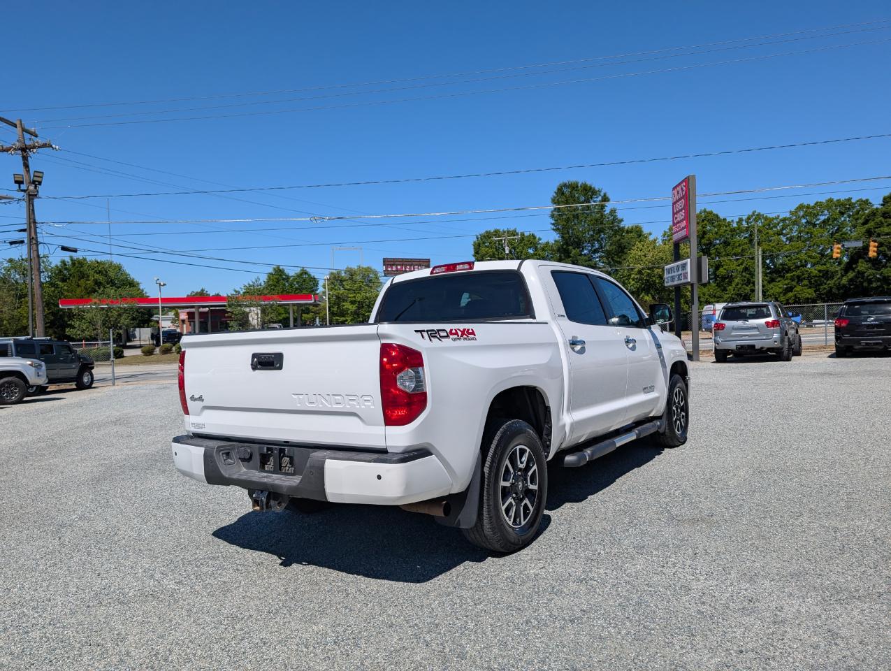 Toyota Tundra 4WD  2017