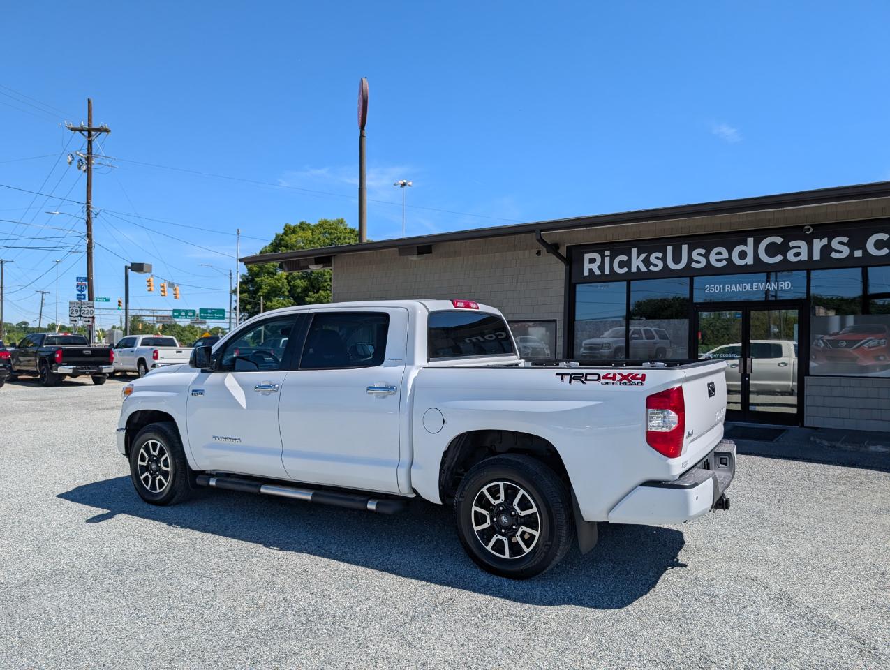 Toyota Tundra 4WD  2017