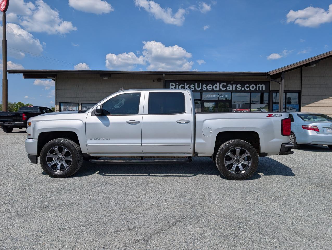 Chevrolet Silverado 1500 LT Crew Cab 4WD 2018