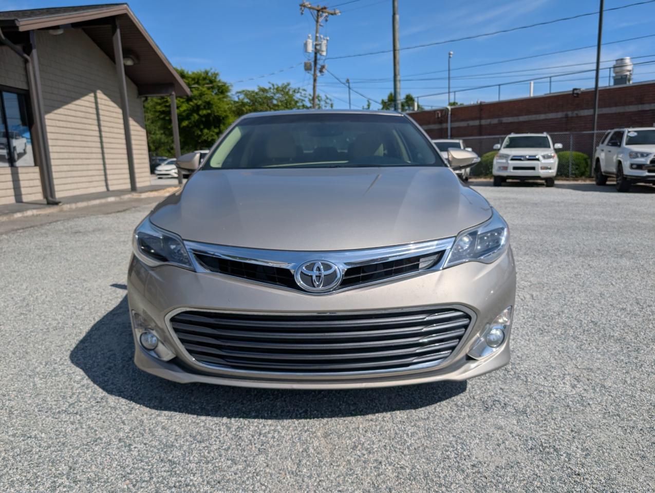 Toyota Avalon XLE 2015