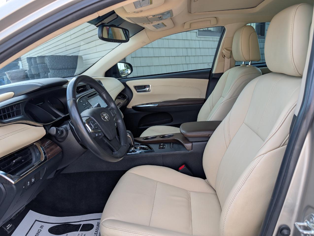 Toyota Avalon XLE 2015
