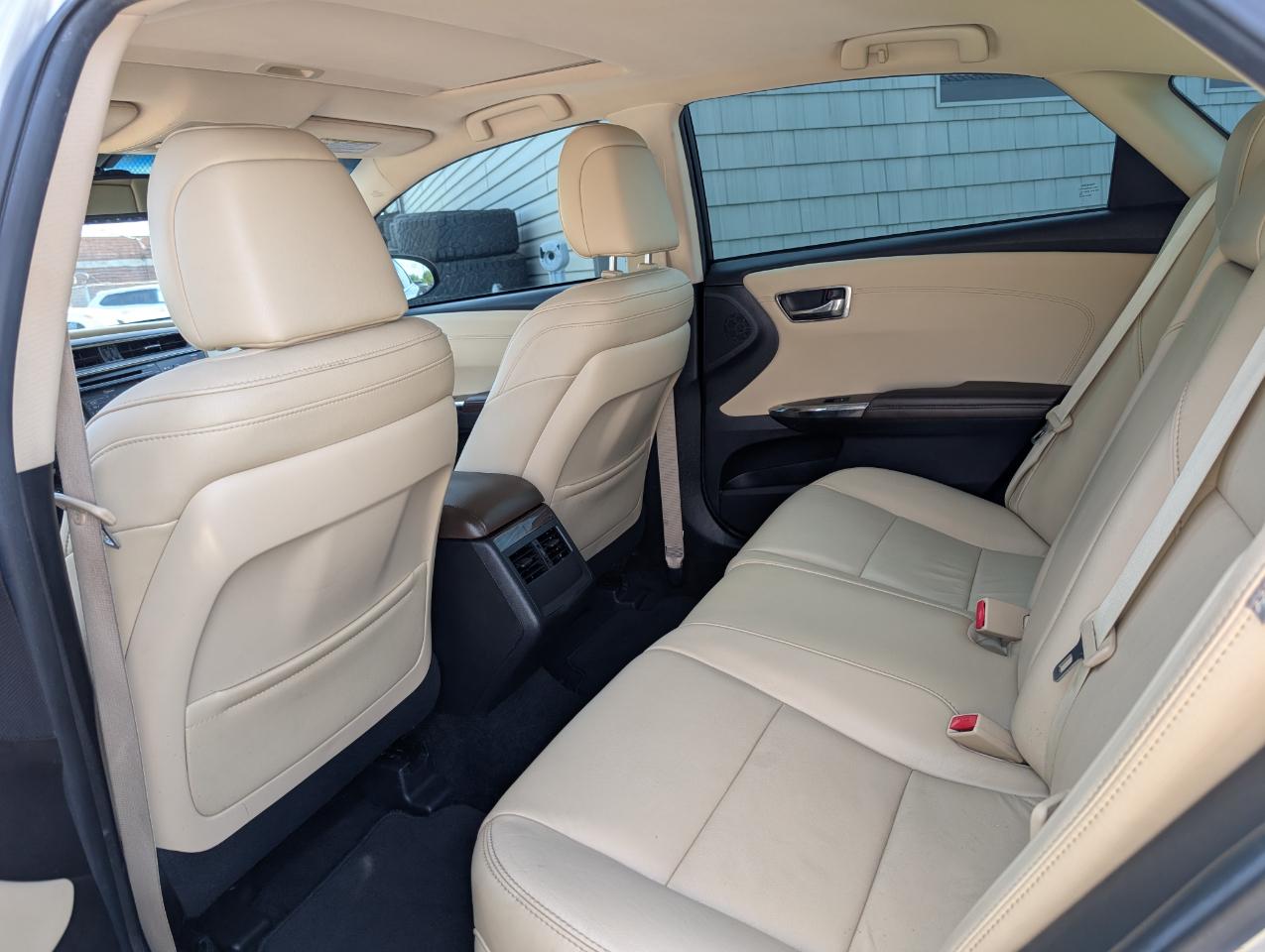 Toyota Avalon XLE 2015