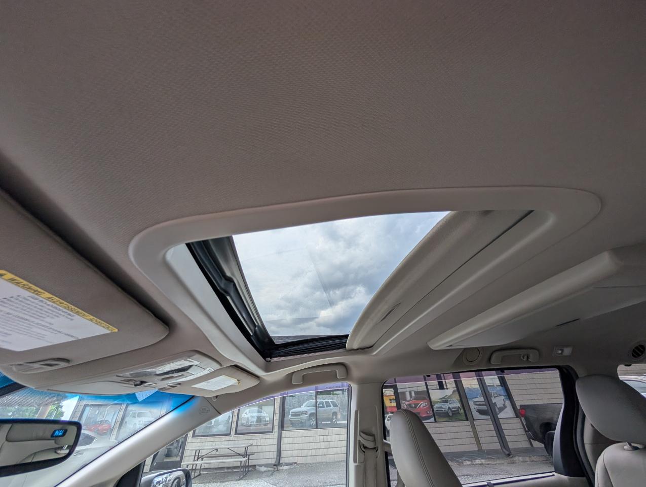 Toyota Sienna  2015